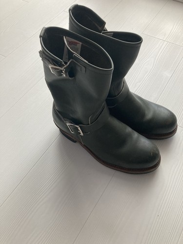 Red wing boots olive - red,